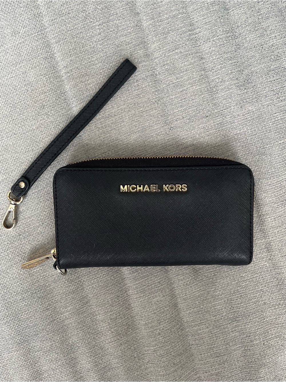 Saffiano Leather Jet Set Continental Wallet / Wristlet